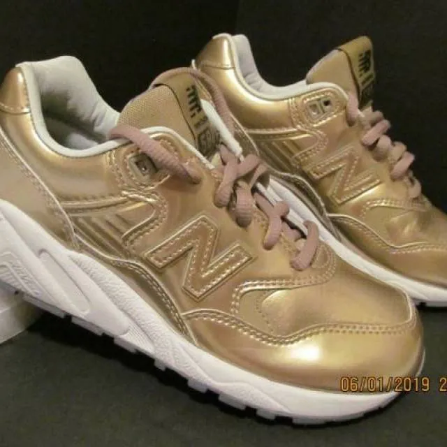 DS WOMEN'S SIZE 5.5 ! NEW BALANCE 580 "PRECIOUS METALS O...