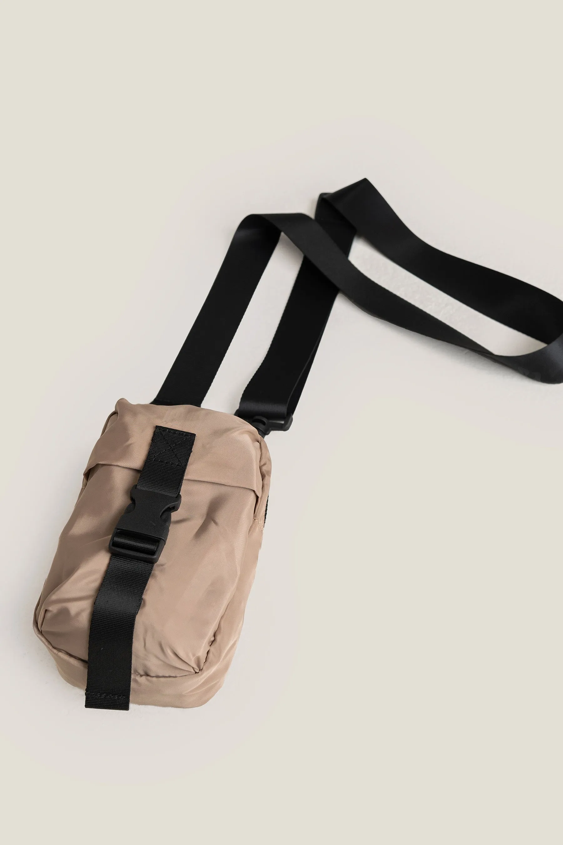 L! Tech Cross Bag