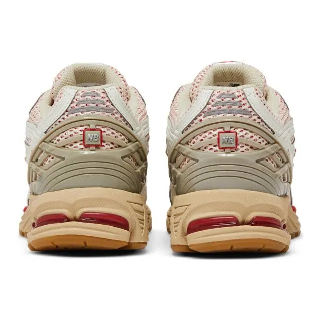 New Balance 1906R (Sea Salt True Red/ Sea Salt/ True Red...