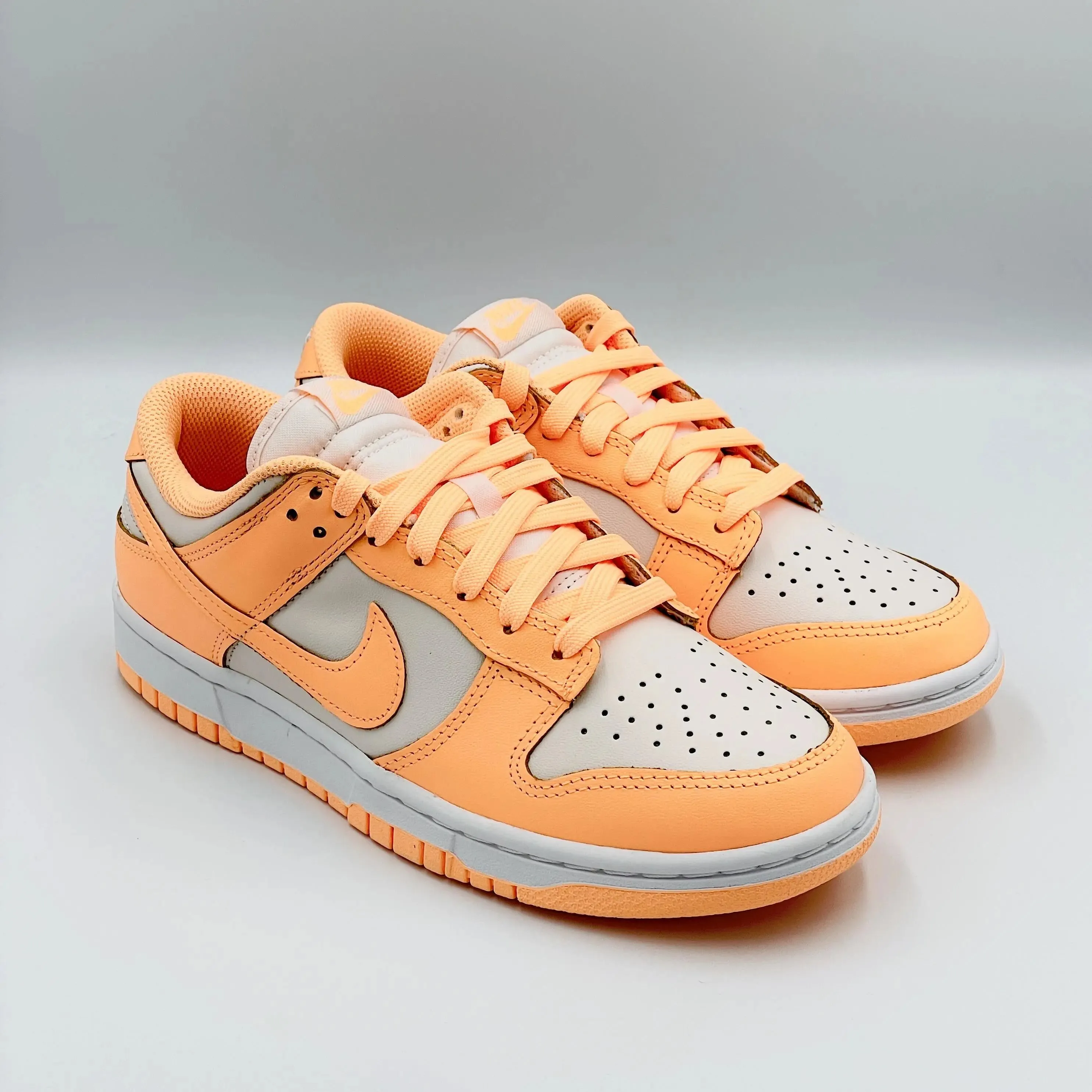 Nike Dunk Low Peach Cream