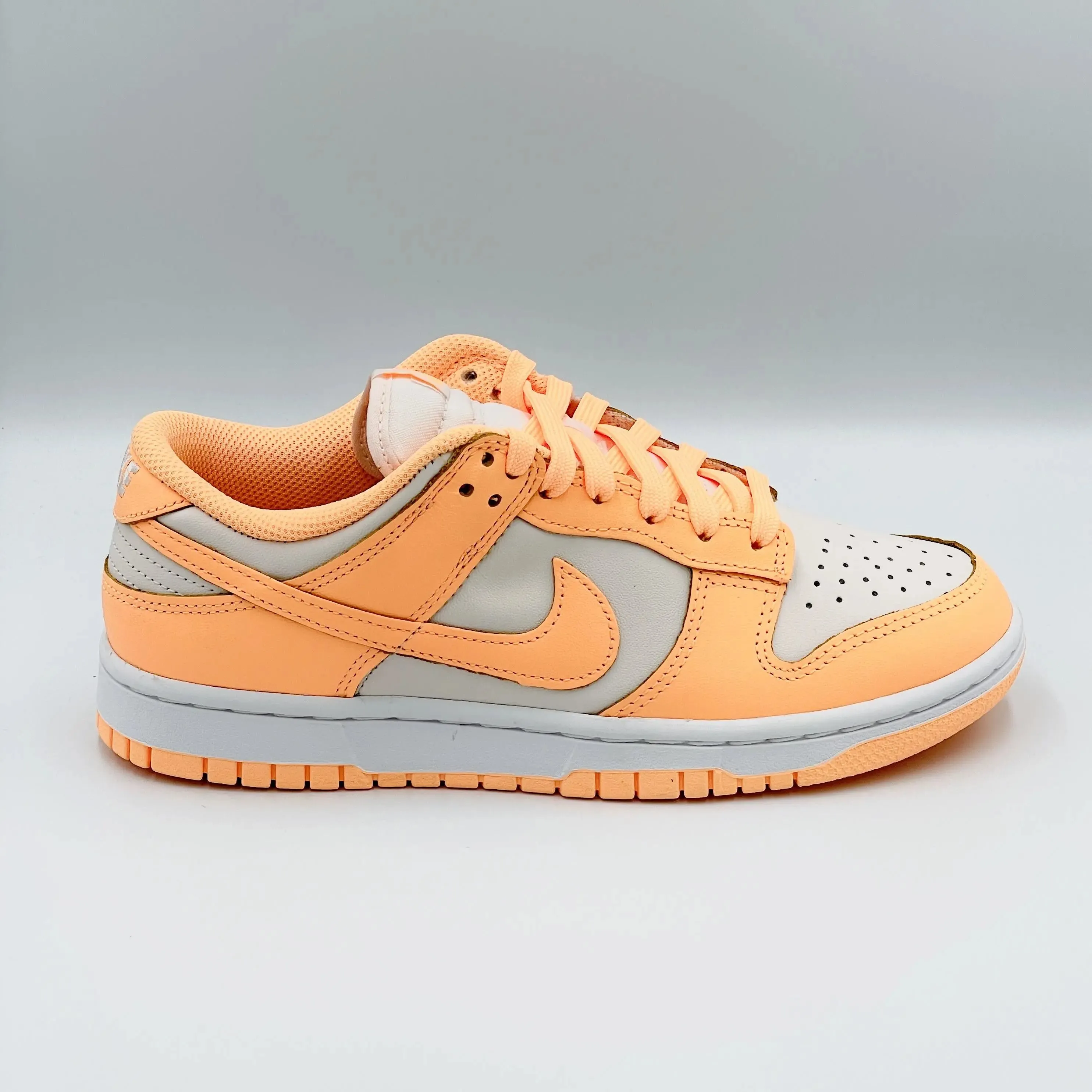 Nike Dunk Low Peach Cream