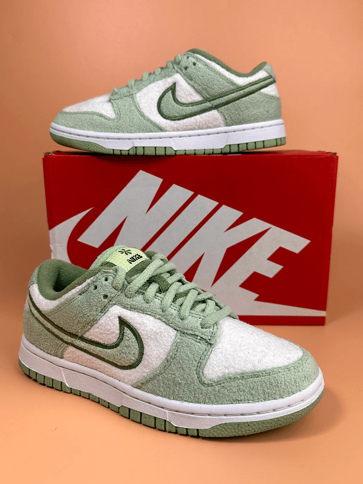 Nike Dunk Low SE Fleece Pack Honeydew