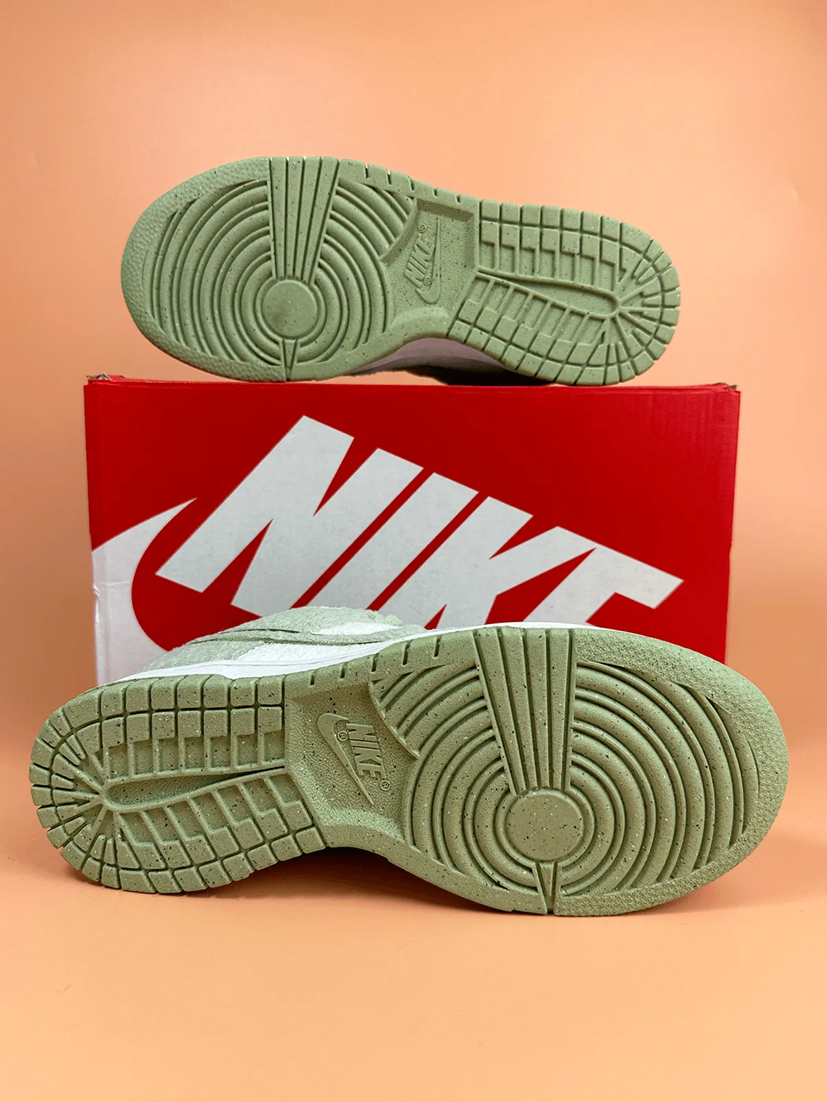 Nike Dunk Low SE Fleece Pack Honeydew