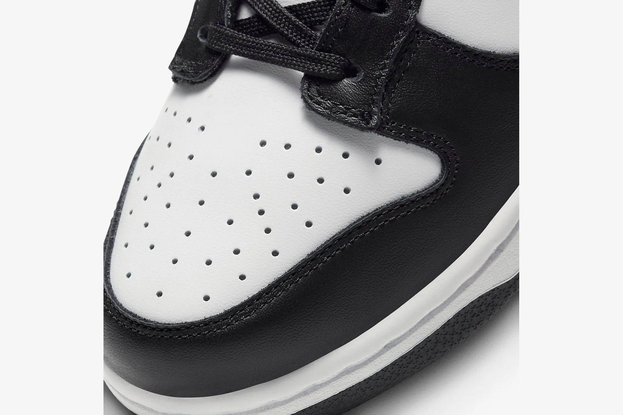 Nike Dunk Low W - White / Black / White