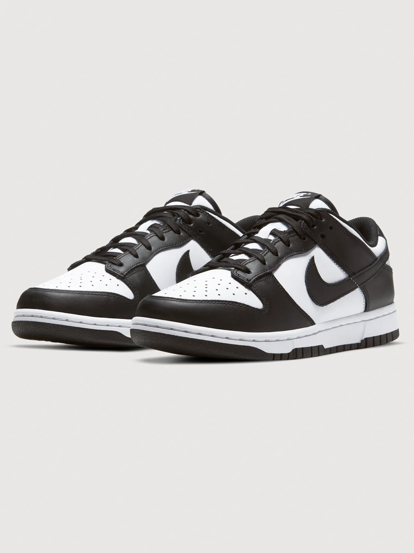 Nike Dunk Low - White/Black-White