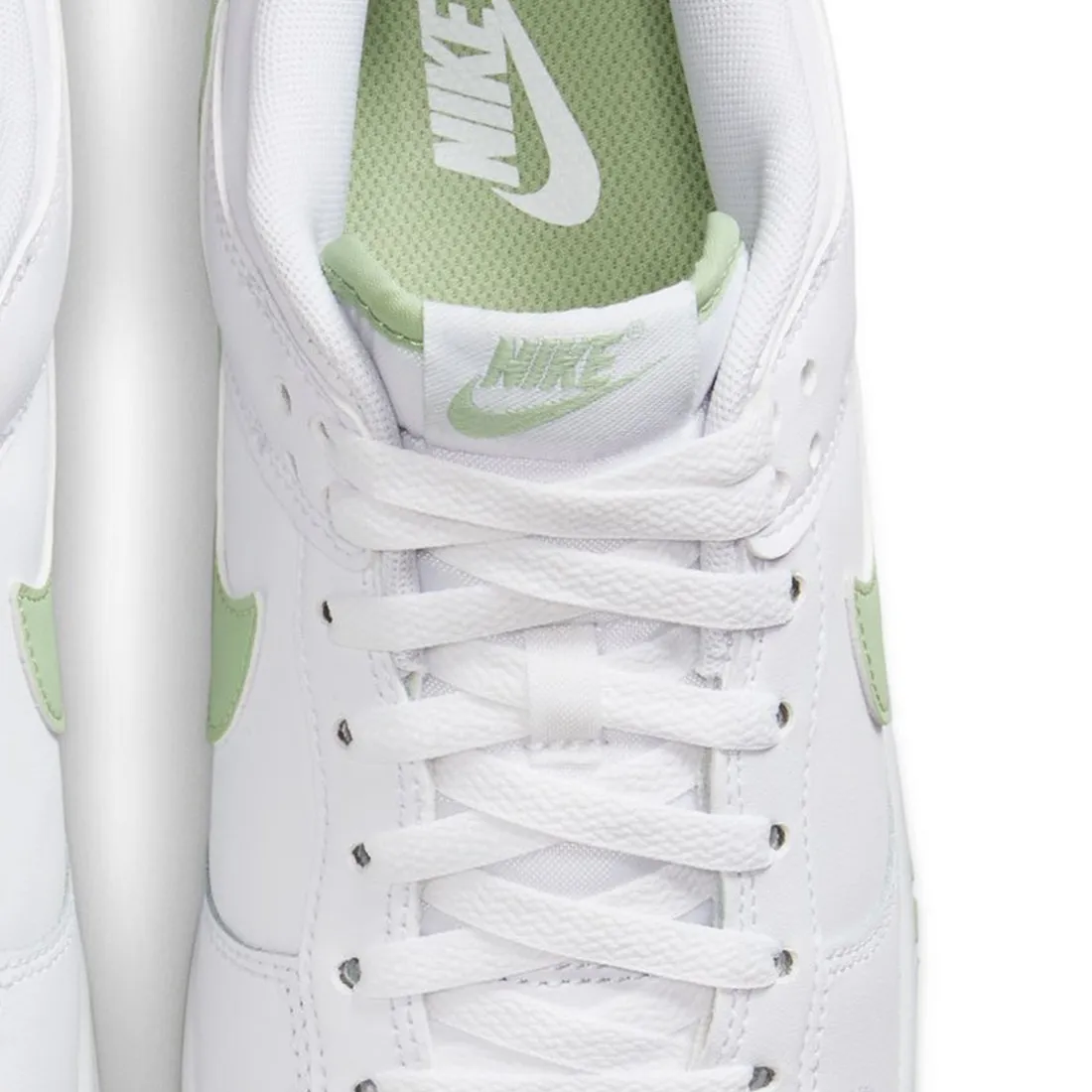 Nike Men Dunk Low Retro (white / honeydew-white-honeydew)