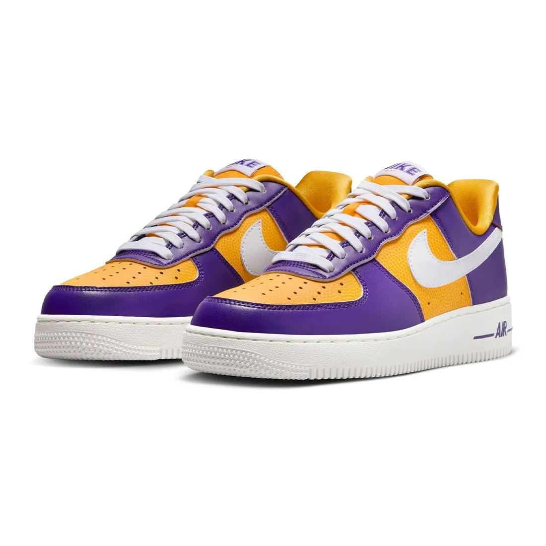 Nike Women Wmns Air Force 1 '07 Se (court purple / white-university gold-sail)