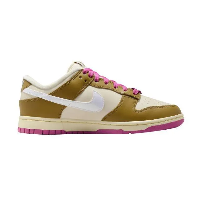 Nike Women's Dunk Low (Just Do It Bronzine Playful Pink/...