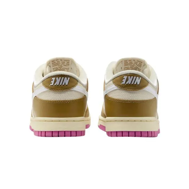 Nike Women's Dunk Low (Just Do It Bronzine Playful Pink/...