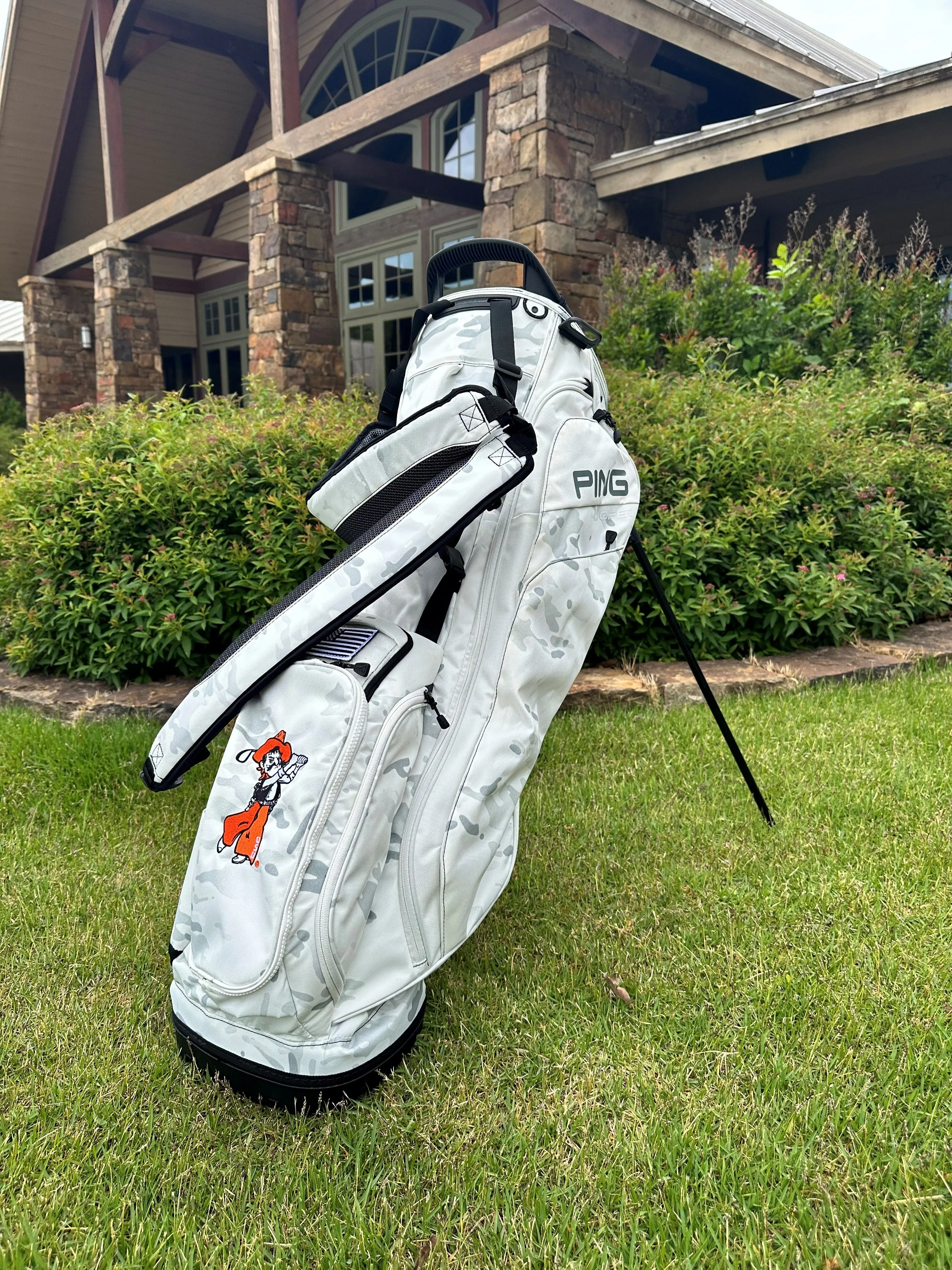 Ping Hoofer Golf Bag w/ Swinging Pete Logo