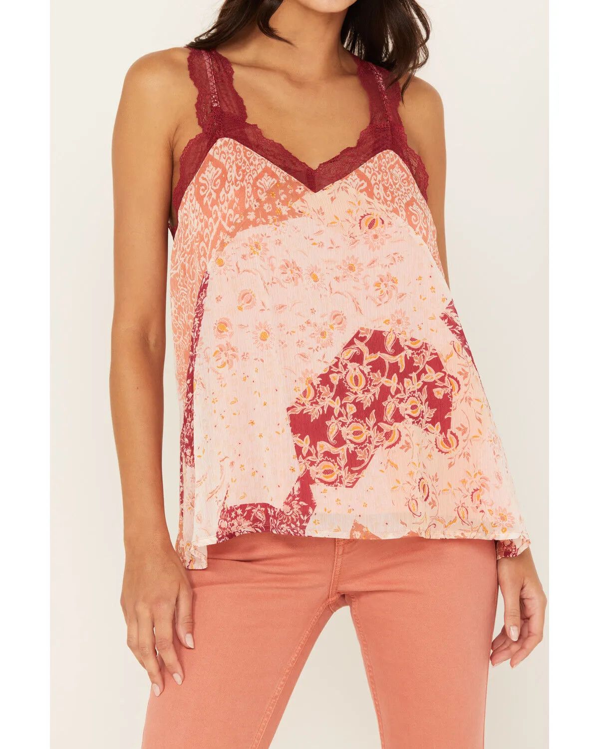 Product Name:  Miss Me Women's Floral Sleeveless Top