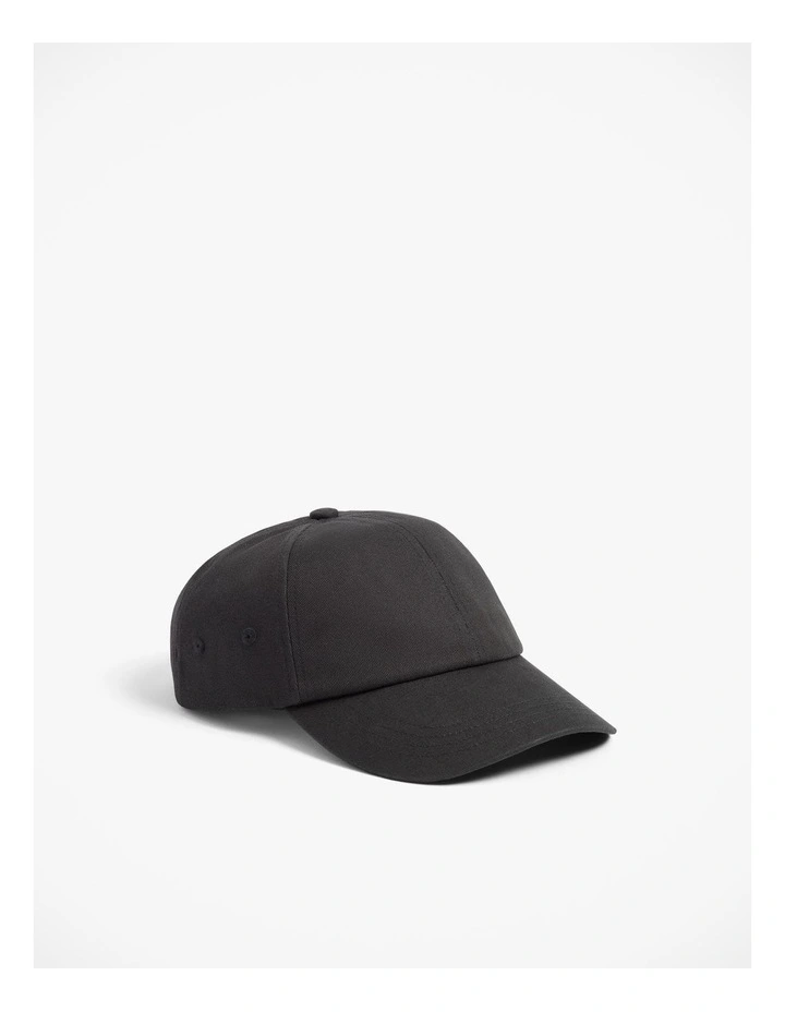 Sadie Cap in Black