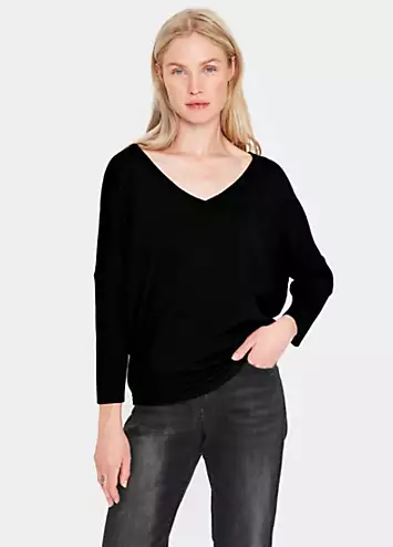 Saint Tropez Mila V-Neck Pullover | Kaleidoscope