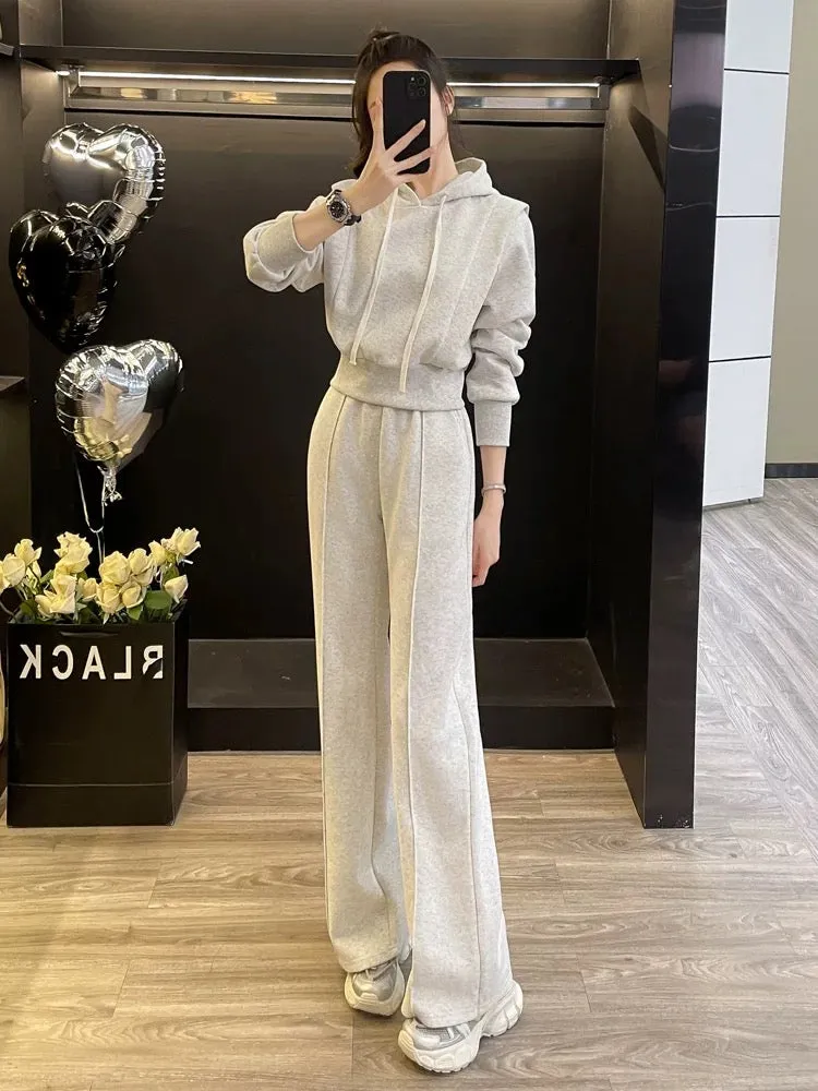 Salt style casual sports suit for women, autumn style, slimming and age-reducing short hooded sweatshirt, wide-leg pants two-pie