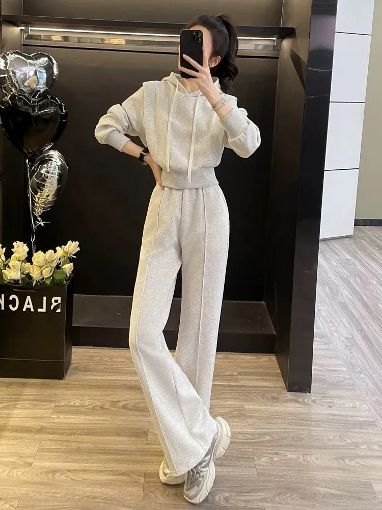 Salt style casual sports suit for women, autumn style, slimming and age-reducing short hooded sweatshirt, wide-leg pants two-pie