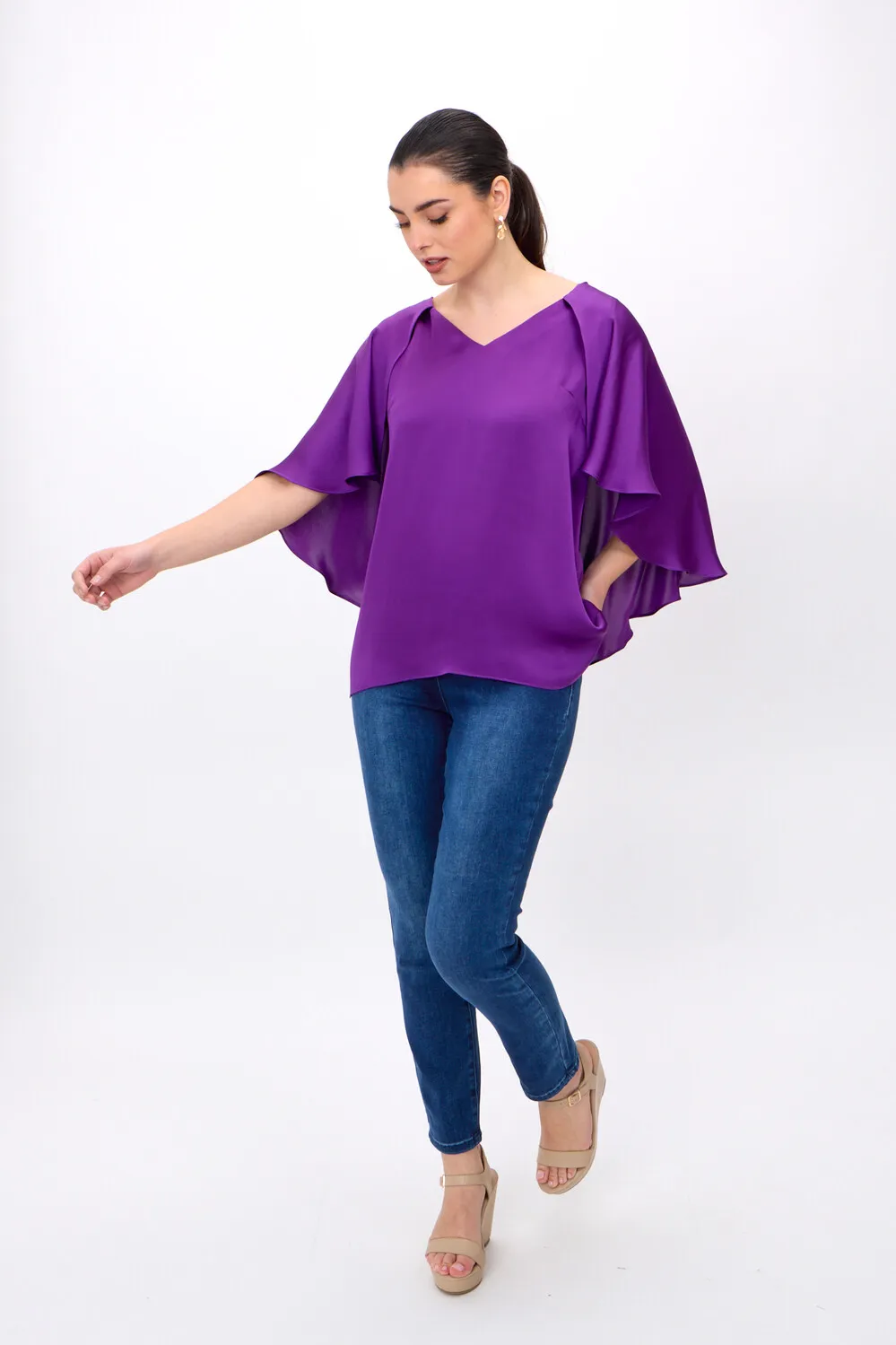 V-neck Flutter Sleeve Pullover Style 242202